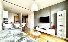Podwale 2 Apartment - Self Check-In 20H ~Parking & Lift